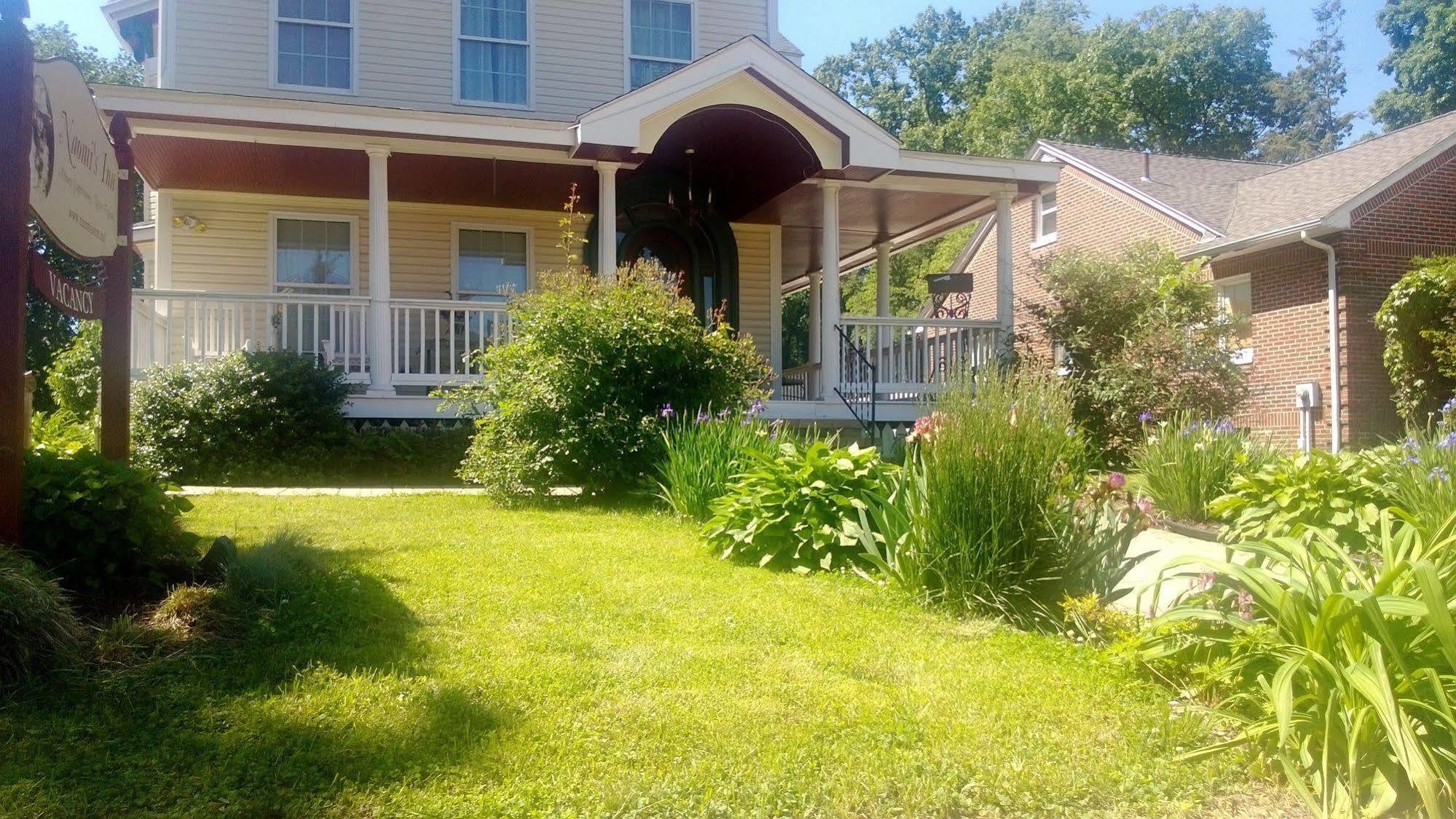 Naomi'S Inn Bed & Breakfast Springfield Exterior photo